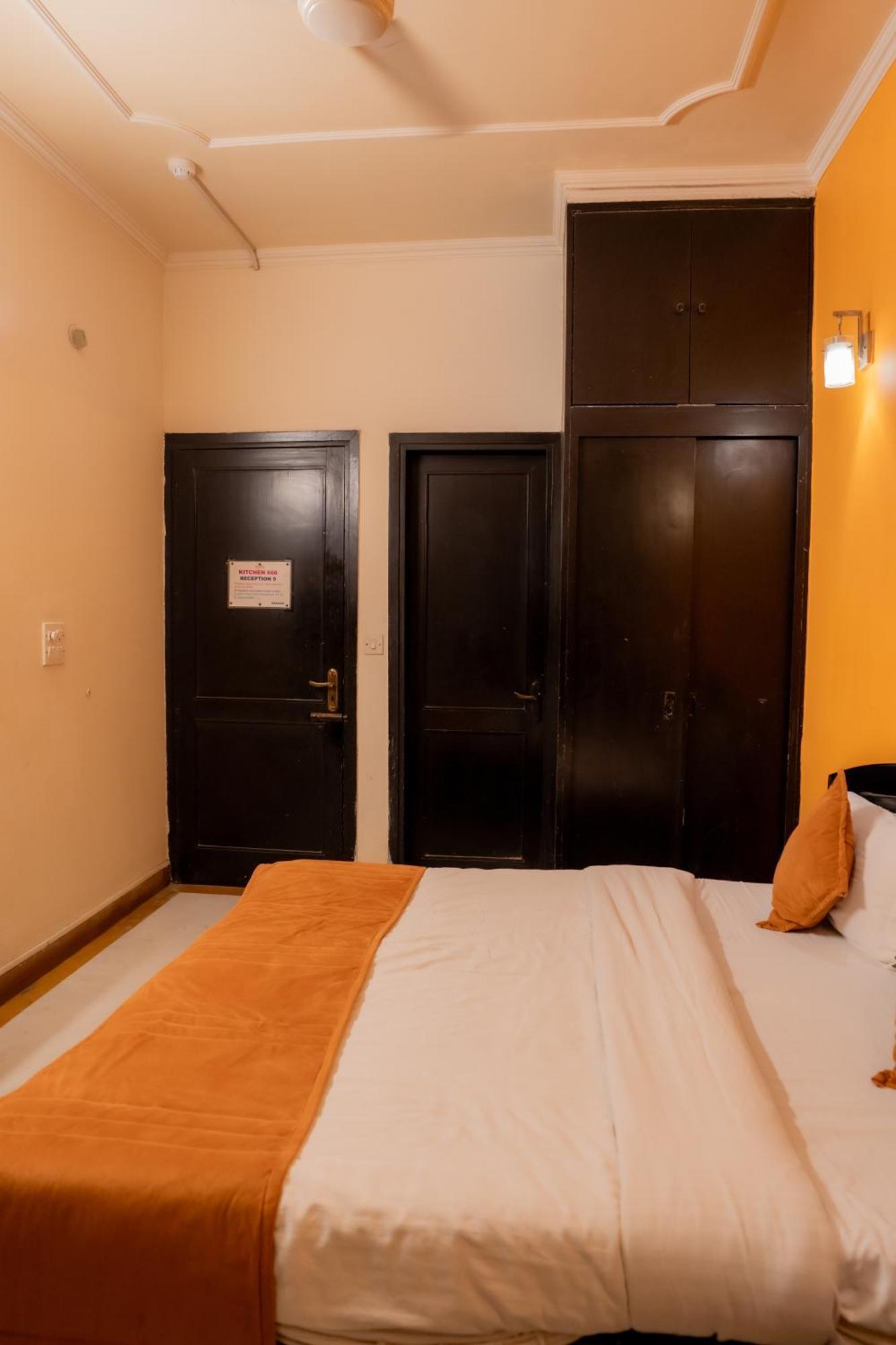 Hotel City Centre Inn Nizamuddin New Delhi Bagian luar foto